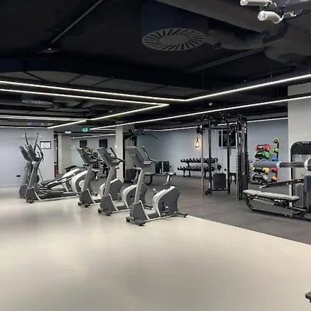 Апартаменты Large Luxurious In 18 *